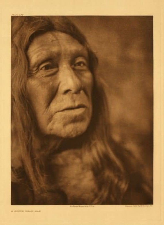 http://www.firstpeople.us/photos/Miwok_head-man.html